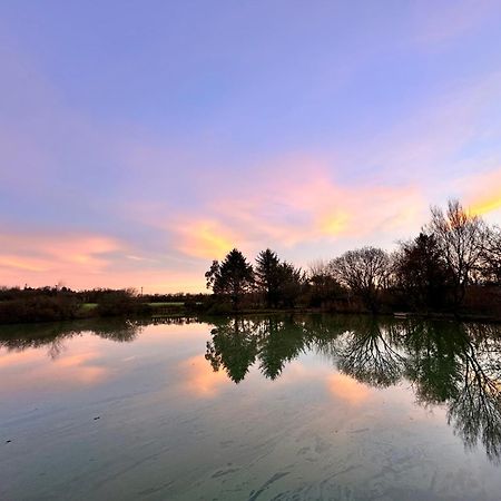 Lakeside Glamping Firecrest St Columb Major Buitenkant foto