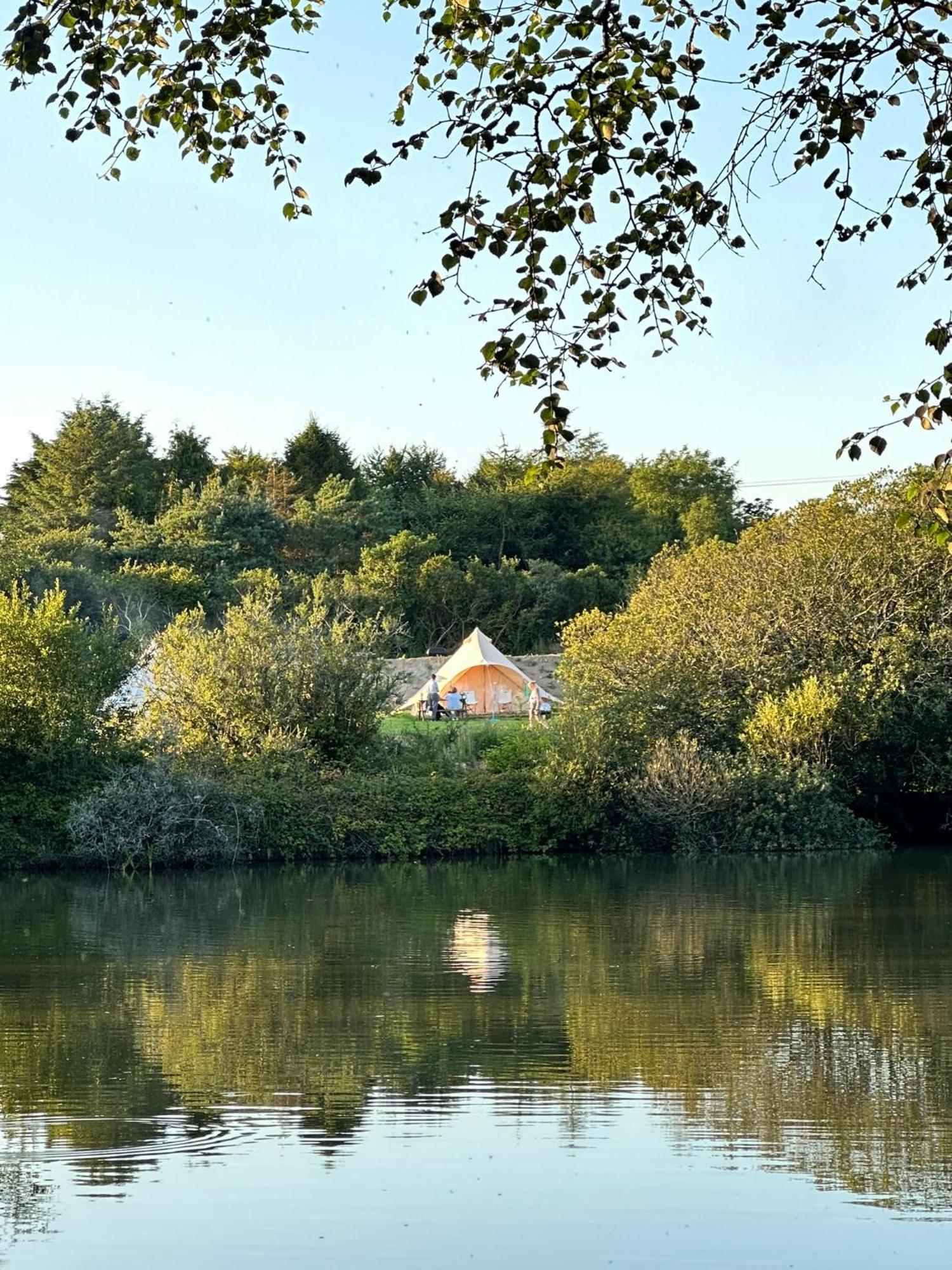Lakeside Glamping Firecrest St Columb Major Buitenkant foto